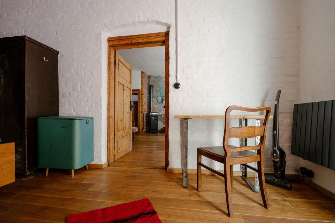 קמניץ The Upholstery Tinyhouse Deluxe Eco Chalet Kreativ Citynah מראה חיצוני תמונה