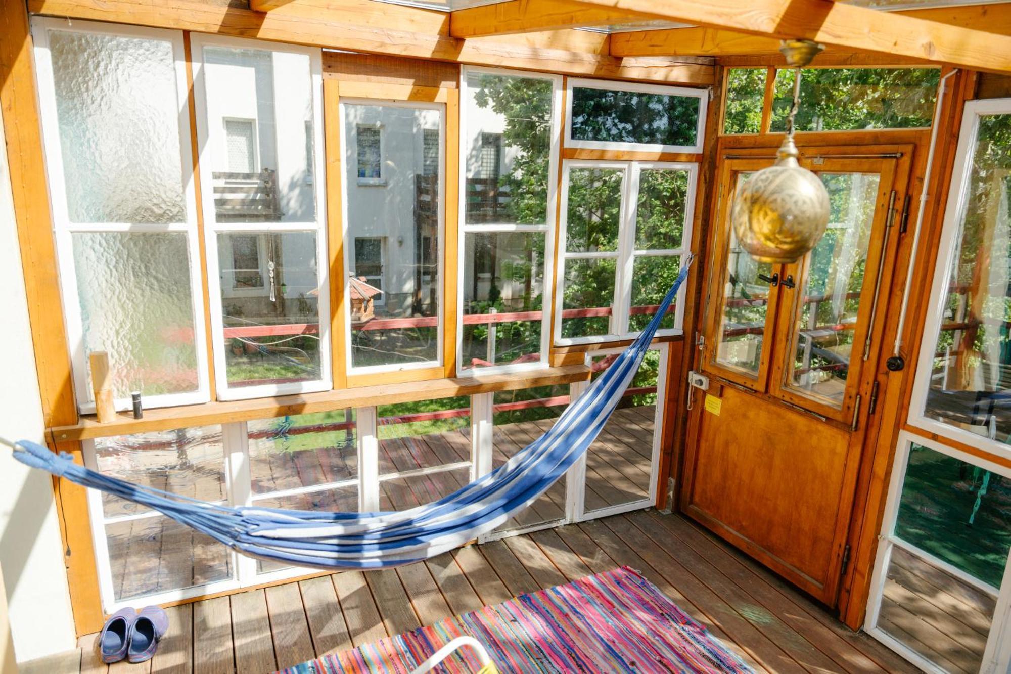 קמניץ The Upholstery Tinyhouse Deluxe Eco Chalet Kreativ Citynah מראה חיצוני תמונה